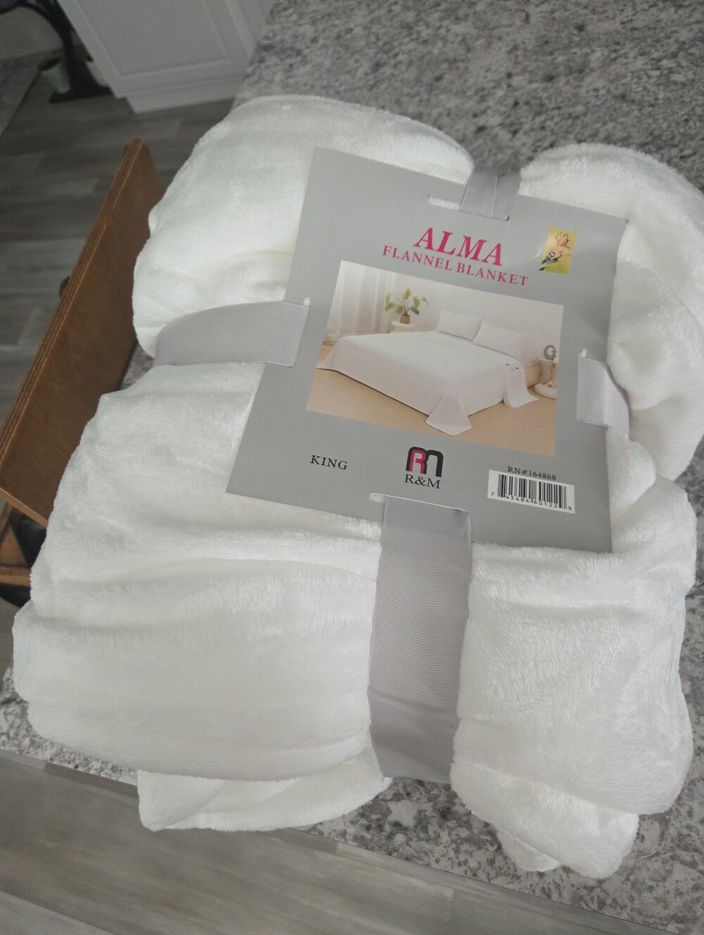 New King Size Flannel Blanket White